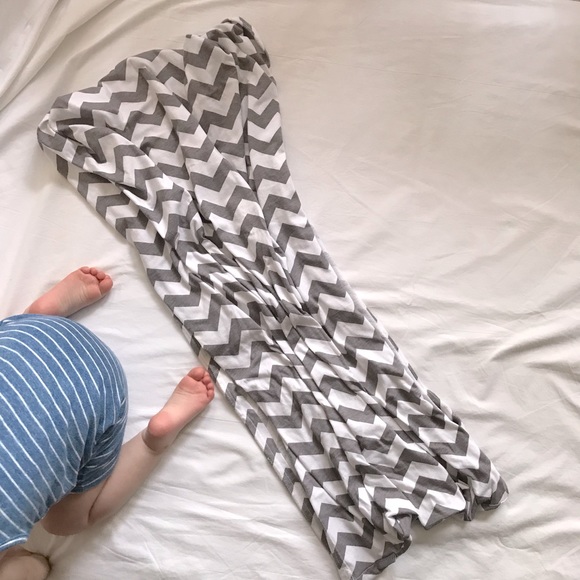 Itzy Ritzy® Nursing Happens™ Infinity Breastfeeding Scarf - Picture 1 of 6
